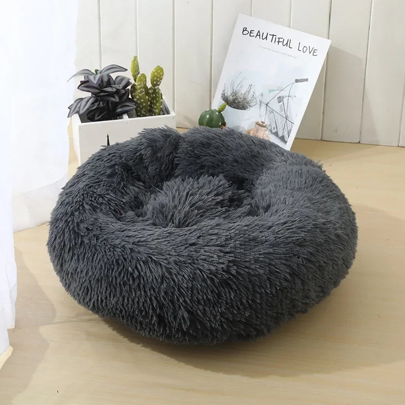 "Calming Donut Dog Bed – Warm & Soft Plush Pet Cushion for Dogs & Cats"